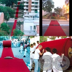 LA ALFOMBRA ROJA (ESCALINATA ANTEQUERA, ASUNCIÓN) - Montaje de CHRISTIAN CEUPPENS - Año 2002